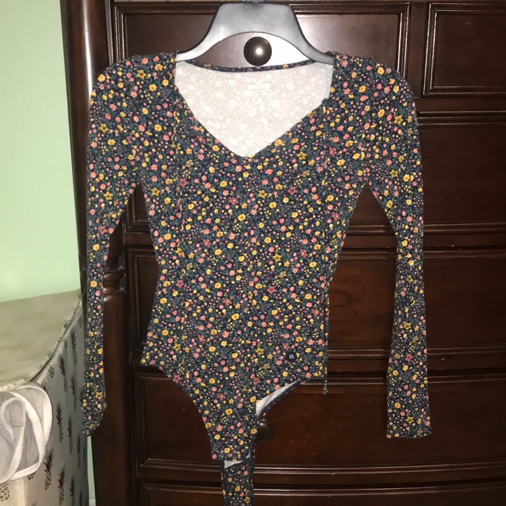 Long sleeve flower print bodysuit
